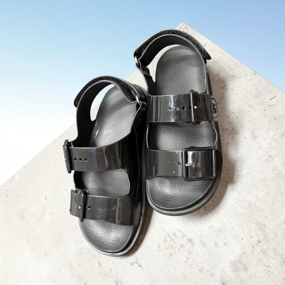 Gucci Black Patent Buckle Strap Women’s Sandals - Picture 3 of 6